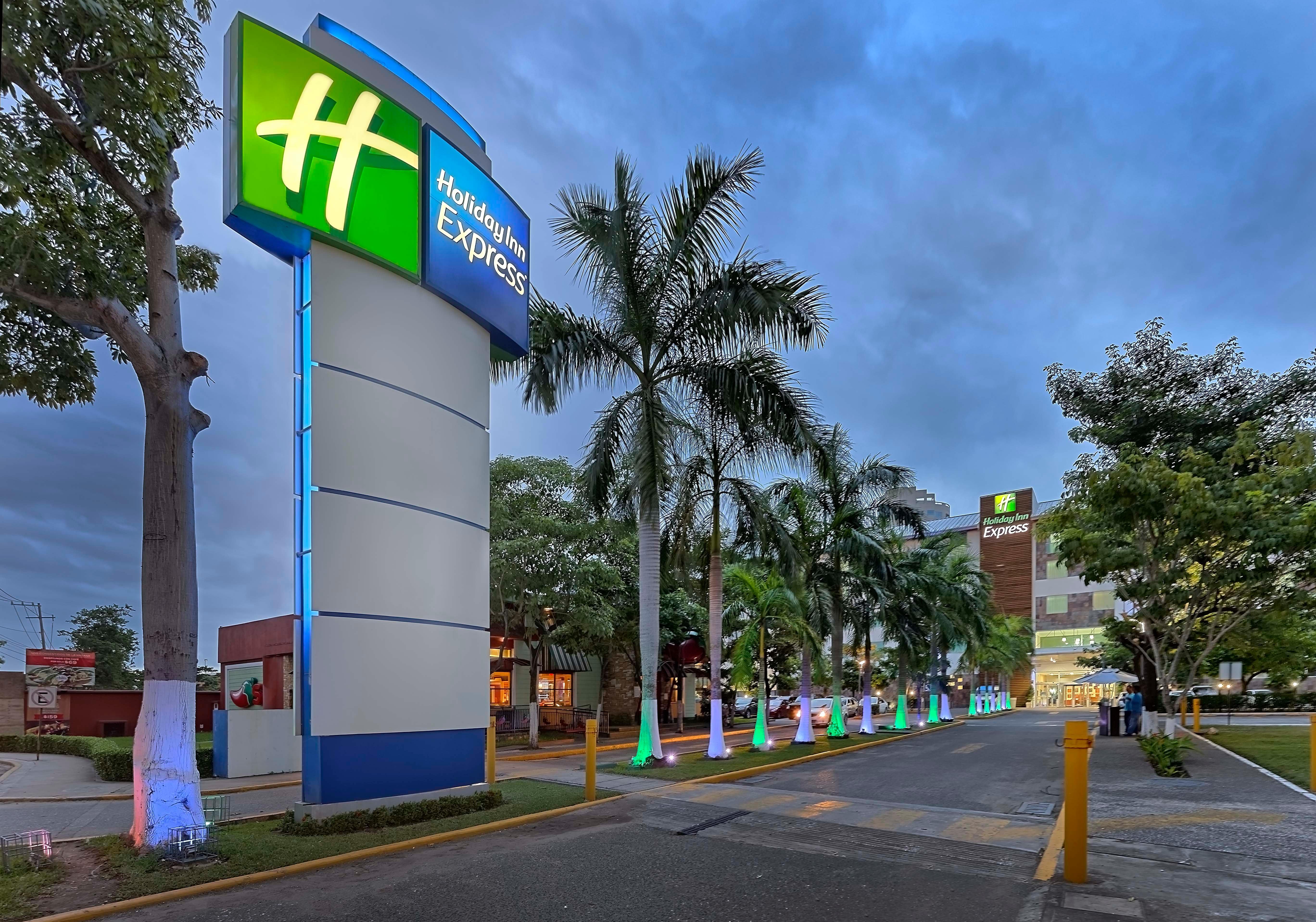 Holiday Inn Express Villahermosa By Ihg Exteriér fotografie